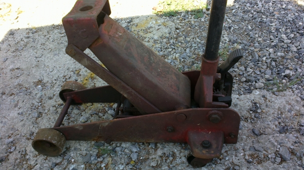 แม่แรงยกรถ 3 ตัน