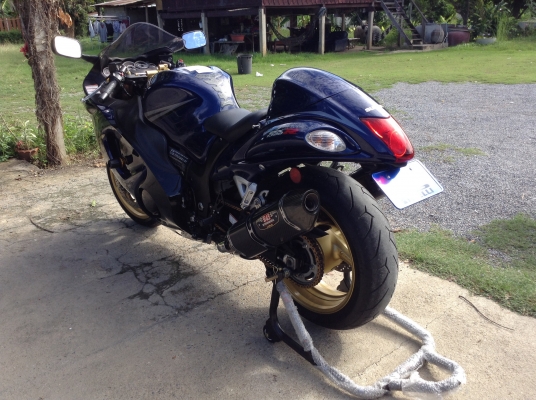 ธารนนทบุรี//ขาย suzuki gsx1300 hayabuza ปี2008 สภาพนางฟ้า ราคา380,000 บาท ส.พ.ม แท้
