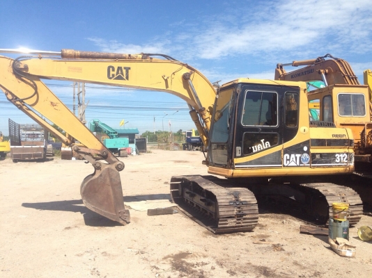 ขาบรถแมคโคร CAT312V2 สภาพพร้อมใช้ สนใจติดตีอ บอย 085-156-2314