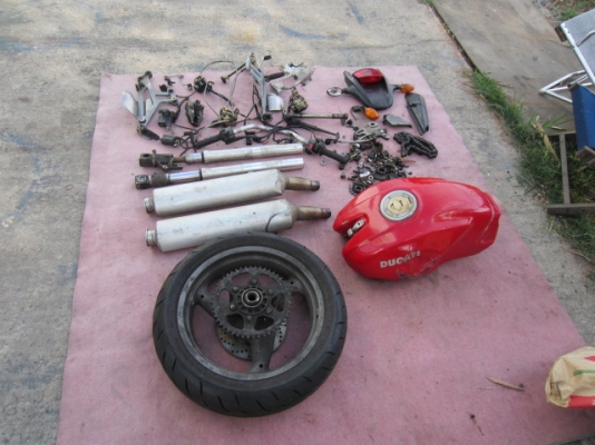 มาแล้วครับ DUCATI M400 จากญี่ปุ่น ขายเป็นอะไหล่ยกชุด 35,000 บาท