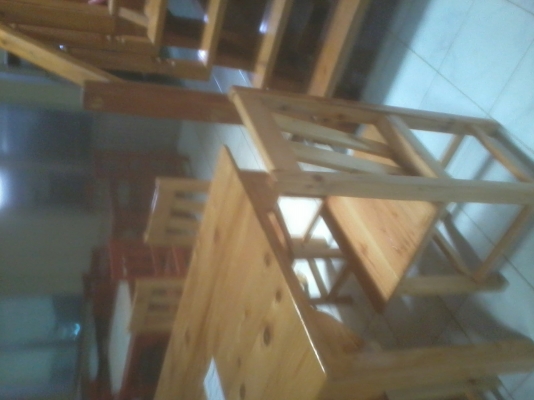 ขายโต๊ะอาหาร ไม้สนอย่างดี  อยู่ จ.ร้อยเอ็ด  ส่งทั่วประเทศ