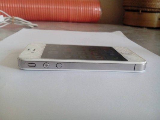 ขาย Iphone 4 16 G. เครื่อง TH ส่งฟรี ทั่วไทย