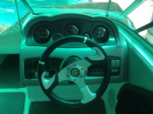 เรือสปีทโบ๊ท Yamaha AR230 สนใจติดต่อ 090-268-2228 เรือสปีทโบ๊ท Yamaha AR230 สนใจติดต่อ 090-268-2228