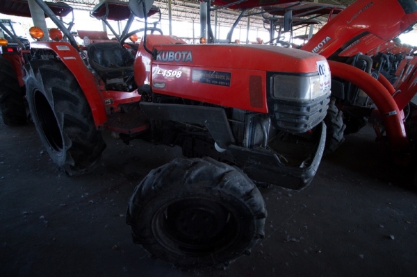 AUC Code 037 แทรกเตอร์ KUBOTA L4508 ราคา เริ่มต้นการประมูล 170,000 บาท AUC Code 037 แทรกเตอร์ KUBOTA L4508 ราคา เริ่มต้นการประมูล 170,000 บาท