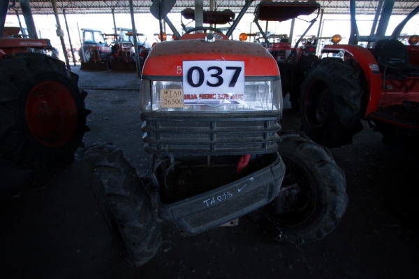 AUC Code 037 แทรกเตอร์ KUBOTA L4508 ราคา เริ่มต้นการประมูล 170,000 บาท
