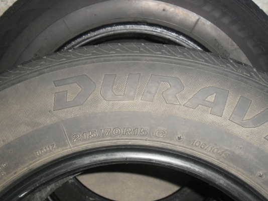 ยาง BRIDGESTONE 215/70R15 ปี10 ดูราวิท สวยๆ 4 เส้น ราคา 2500 บาท ยาง BRIDGESTONE 215/70R15 ปี10 ดูราวิท สวยๆ 4 เส้น ราคา 2500 บาท