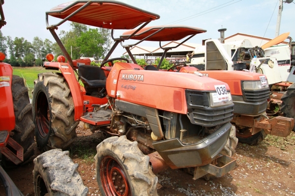AUC Code 038 แทรกเตอร์ KUBOTA L4508 ราคา เริ่มต้นการประมูล 170,000 บาท