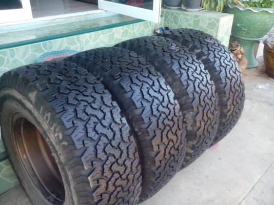 ขายยาง BF all 265/75/16  พร้อมล้อte37x  สภาพนางฟ้าครับ