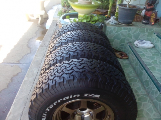 ขายยาง BF all 265/75/16  พร้อมล้อte37x  สภาพนางฟ้าครับ