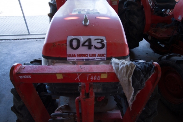 AUC Code 043 แทรกเตอร์ KUBOTA L4508 ราคา เริ่มต้นการประมูล 190,000 บาท