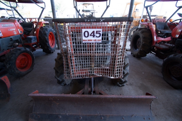 AUC Code 045 แทรกเตอร์ KUBOTA L4508 ราคา เริ่มต้นการประมูล 190,000 บาท
