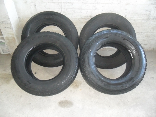 ยาง บริสโตน 245/70R16ปี11 สวยๆ 4 เส้น ราคา 3400 บาท