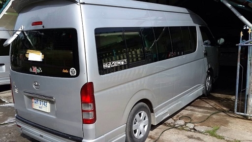 ขายToyota Commuter ปี09 T.0851713153