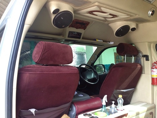 ขายToyota Commuter ปี09 T.0851713153