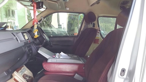 ขายToyota Commuter ปี09 T.0851713153