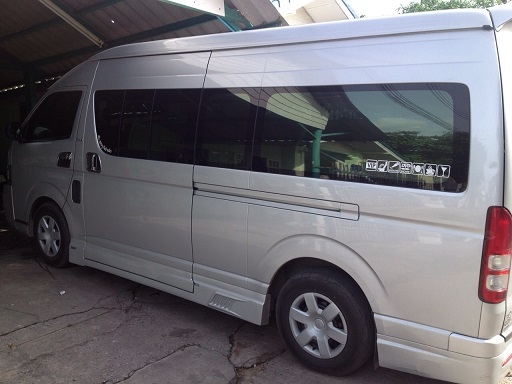 ขายToyota Commuter ปี09 T.0851713153