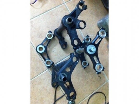 เสื้อสูบ ฝาสูบ แคม ข้อ เกียร์ เฟืองท้าย กล่องเดิม/แต่ง คาร์บู ของดีราคาเบาๆ0825671760 เสื้อสูบเริ่มที่600บาท กล่องแต่งเริ่มที่1100บาท และอื่นๆ สอบถามได้คับ 24ชม.