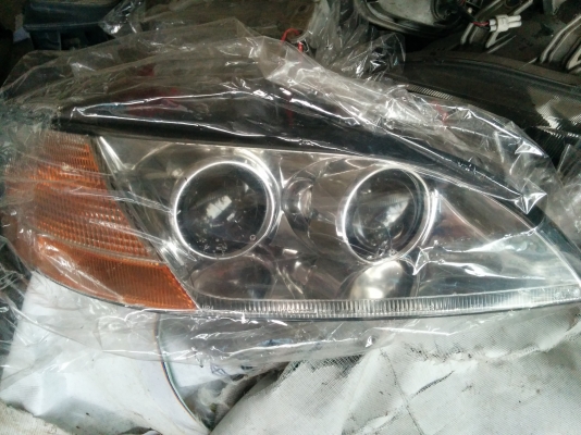 ขายโคมไฟหน้า หลัง หลายรุ่น เริ่มต้น 800 บาท ขายโคมไฟหน้า หลัง หลายรุ่น เริ่มต้น 800 บาท