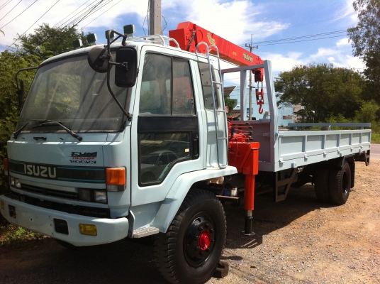 ISUZU FTR ตัวรถ FTR11NY เครื่อง 6BD1 เทรน TADANO 4.5 ตัน ช่วงยาว 7.20 เมตร ยาง 900 ทำสีใหม่ทั้งคัน สภาพพร้อมใช้