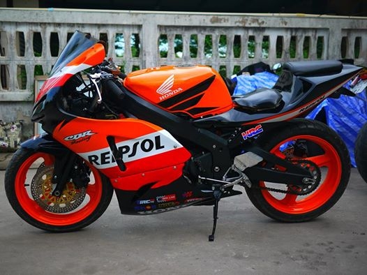ขาย cbr400 พร้อมทะเบียนแท้ แฟริ่ง Rc212 ท่อสูตร สีใหม่