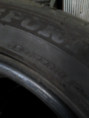 235/55R18 DUNLOP SP SPORT LM 703  มีชุด 4 เส้น TEL.081-427-3941