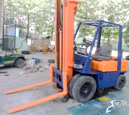 ขายฟอร์คลิฟท์นำเข้าแท้TOYOTA*5FD25*เสา5.50ม.ฟลูฟรี*สไลด์ได้*ขายด่วนที่นครราชสีมา