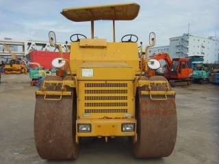 รถบดถนนสามล้อเหล็ก SAKAI รุ่น R2H