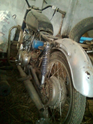 ขายเครื่อง ฮอนด้า c92  สองสูบสภาพเครื่องดี