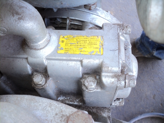 เครื่องสูบน้ำ แบบใช้แรงดันลมขนาดนิ้วครึ่ง เครื่องสูบน้ำ แบบใช้แรงดันลมขนาดนิ้วครึ่ง