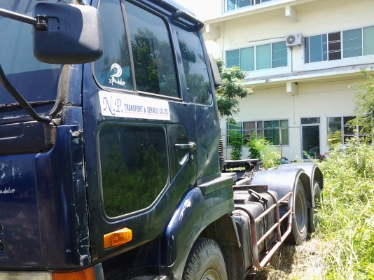 ต้องการขายรถนิสันยูดี320แรงเครื่องดีคัชซีสวยสภาพพร้อมใช้สนใจติดต่อด่วน