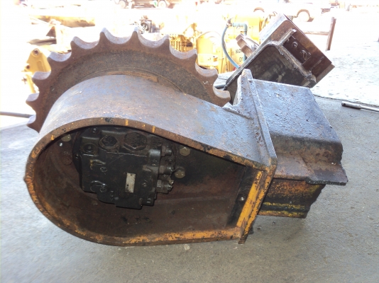 ตัวเดินรถแบ็คโฮ PC 60 - 70 ของ KYB พร้อมใช้ค่ะ ตัวเดินรถแบ็คโฮ PC 60 - 70 ของ KYB พร้อมใช้ค่ะ