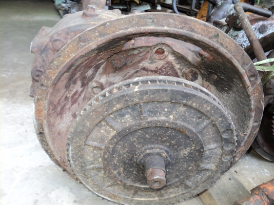 สกรูลม พร้อมเกียร์บล็อกขาย