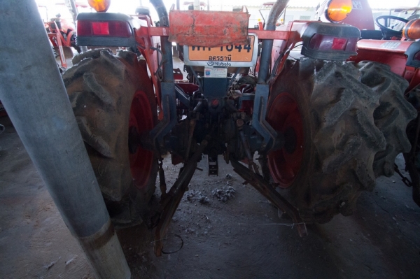 AUC Code 056 แทรกเตอร์ KUBOTA L4508 ราคา เริ่มต้นการประมูล 190,000 บาท