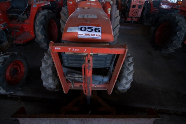 AUC Code 056 แทรกเตอร์ KUBOTA L4508 ราคา เริ่มต้นการประมูล 190,000 บาท