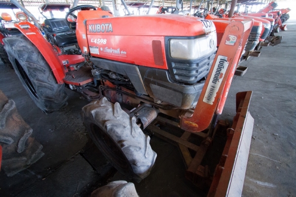 AUC Code 057 แทรกเตอร์ KUBOTA L4508 ราคา เริ่มต้นการประมูล 190,000 บาท