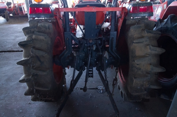 AUC Code 060 แทรกเตอร์ KUBOTA L4508 ราคา เริ่มต้นการประมูล 220,000 บาท