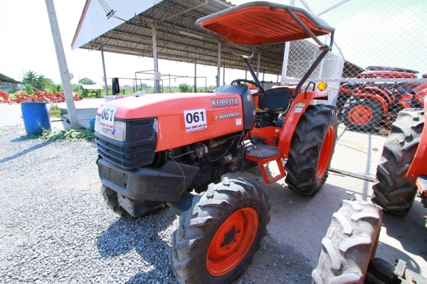 AUC Code 061 แทรกเตอร์ KUBOTA L4508DI ราคา เริ่มต้นการประมูล 230,000 บาท AUC Code 061 แทรกเตอร์ KUBOTA L4508DI ราคา เริ่มต้นการประมูล 230,000 บาท