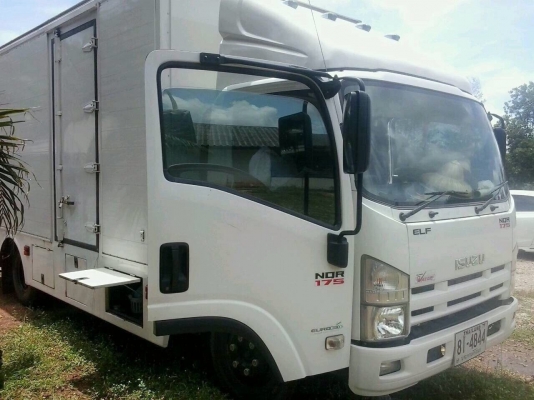 ขาย ISUZU NQR ปี54 เครื่อง 175 แรง ยาว5.5 ม รถวิ่ง35x,xxxแท้ รถสวยมากๆครับ ขาย 900,000 บาท