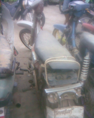 รถเครื่อง 2500 บาท