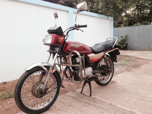ขายรถ Honda WING 125 มีทะเบียนและเอกสารพร้อมโอน
