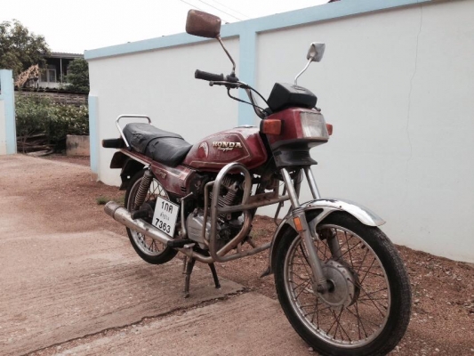 ขายรถ Honda WING 125 มีทะเบียนและเอกสารพร้อมโอน