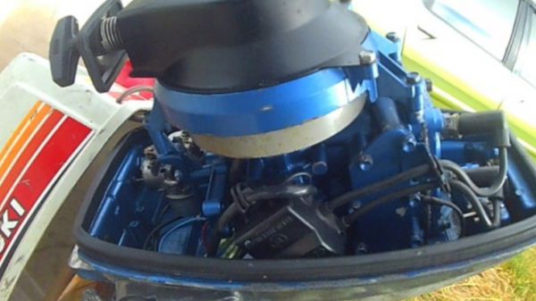 เครื่องเรือ suzuki