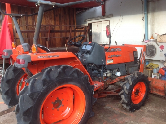 ปัญญาแทรคเตอร์มาแล้ว...จัดมาให้ครับ คูโบต้า L3408 DI พร้อมใบมีด โรตาลี่ตราช้าง(ใบใหม่) ผานCMT6x22(ใบใหม่) จัดส่ง อ. ขาณุฯ จ.กำแพงเพชร