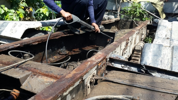 ขาย10ล้อ นิสสันUD รุ่นCWM 430M  เครื่องPE6 230แรงม้า 2เพลา เบรคจิฟฟี่ พวงมาลัยพาวเวอร์ แอร์เย็น ยางดี10เส้น เดิมเป็นรถโม่ปูน คัสซียาว5เมตร มีผุบวม ต้องซ่อม จากปลายคัสซีเข้มา2เมตร