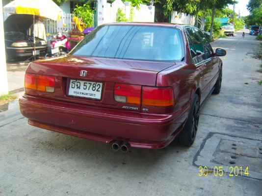 Accord ไฟท้าย2ชั้น  ปี94  แก๊ส+น้ำมัน เครื่อง f22 ตัวท็อป กระจกไฟฟ้า disk 4ล้อ  ภายในสวย เอกสารครบ ราคาคุยกัน รายละเอียดโทรถาม