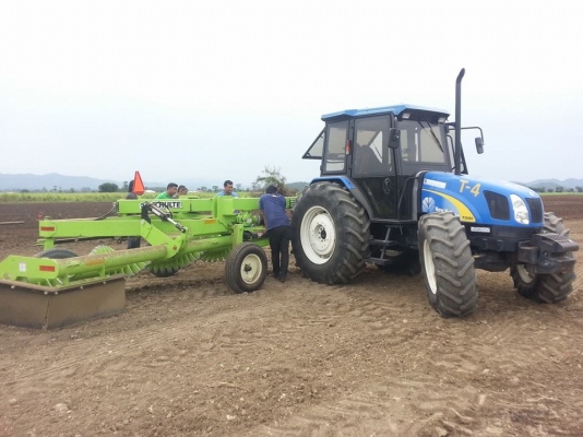 เครื่องเก็บหิน ยี่ห้อ SCHULTE