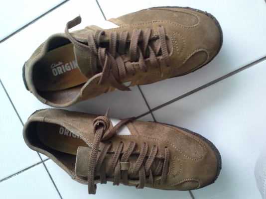 รองเท้า  Clarks originals size 7D