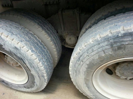 รถฮีโน่ 10 ล้อ โม่ปูน 330 แรงม้า ปี 54 สนใจติดต่อ 081 - 6079515 รถฮีโน่ 10 ล้อ โม่ปูน 330 แรงม้า ปี 54 สนใจติดต่อ 081 - 6079515