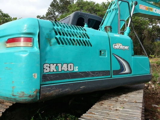 รถแบคโฮ KOBELCO  SK140.  ( รถทำงาน 6,6xx ซม. )  สนใจติดต่อ 081 - 6079515