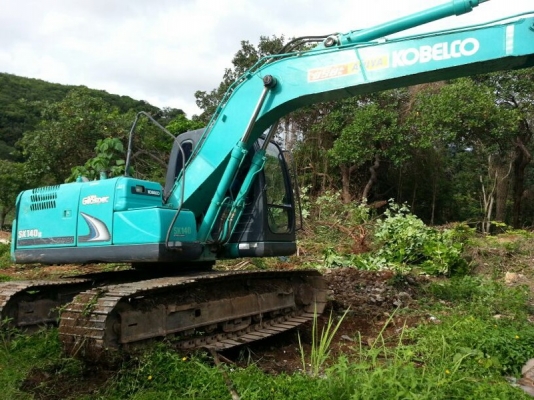รถแบคโฮ KOBELCO  SK140.  ( รถทำงาน 6,6xx ซม. )  สนใจติดต่อ 081 - 6079515